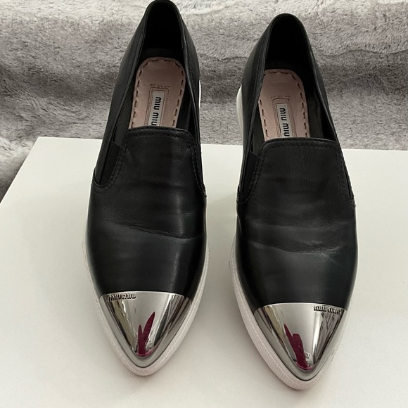 Miu Miu Leather Metal Pointed Toe Slip on Sneakers  8.5  Black - Silver - Picture 4 of 9